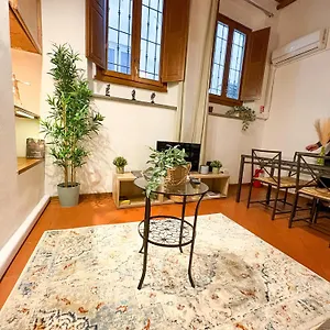 https://mamo-florence-clemente-apartments.it-tuscanyhotel.com